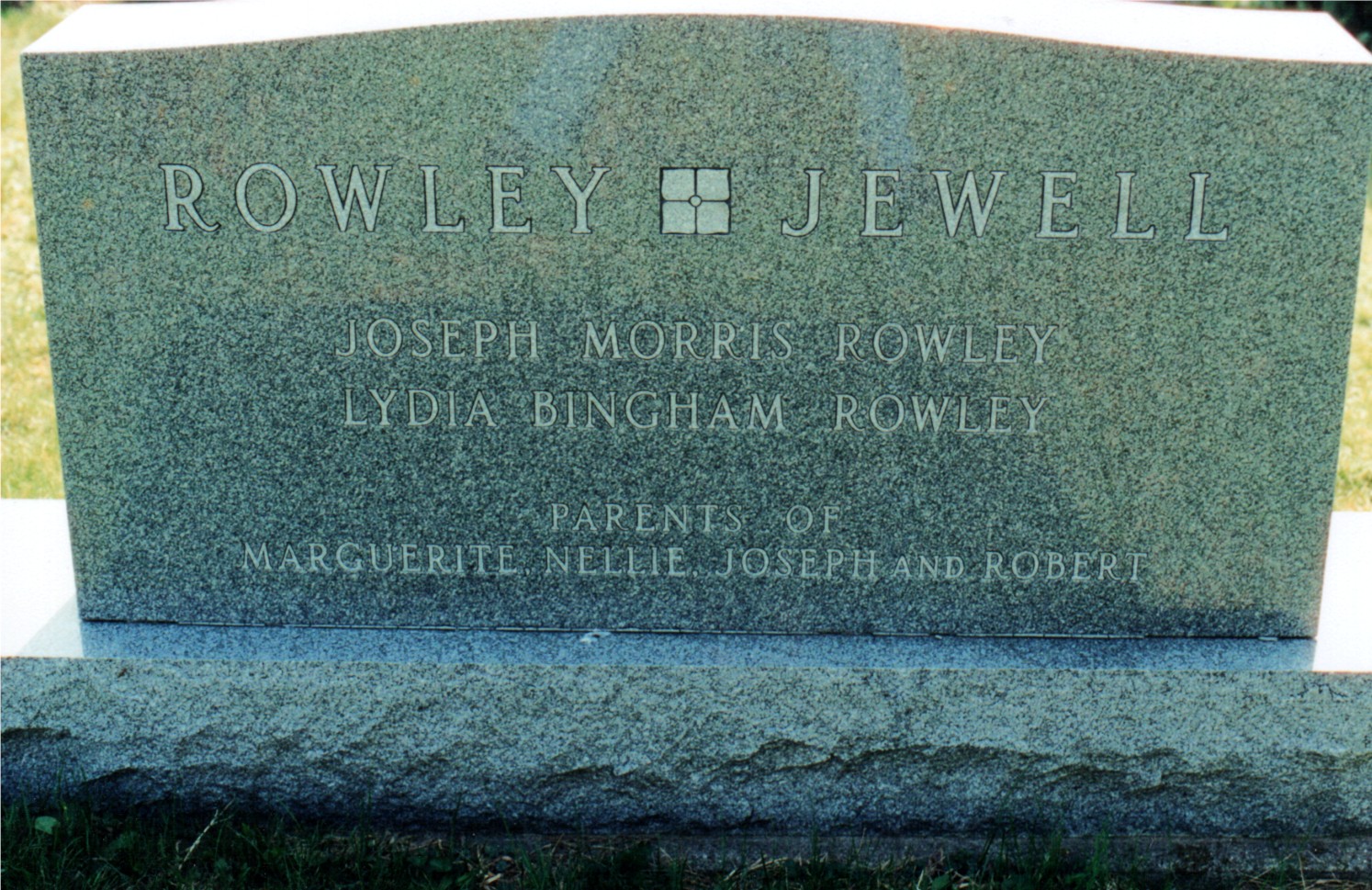 Photo of tombstone